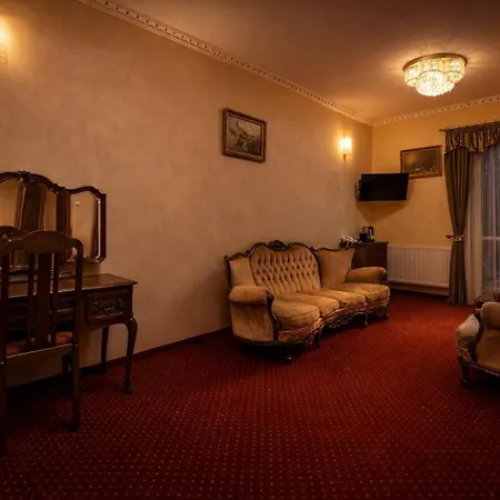 Piastun Spa&wellness Krynica-zdroj ホリデーパーク クリニツァ・ズドルイ